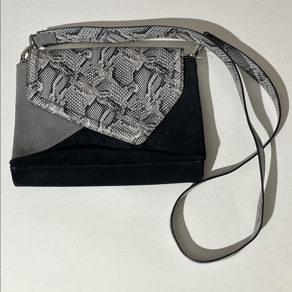 White House Black Market Gray Snakeskin Suede Crossbody Bag Purse Black